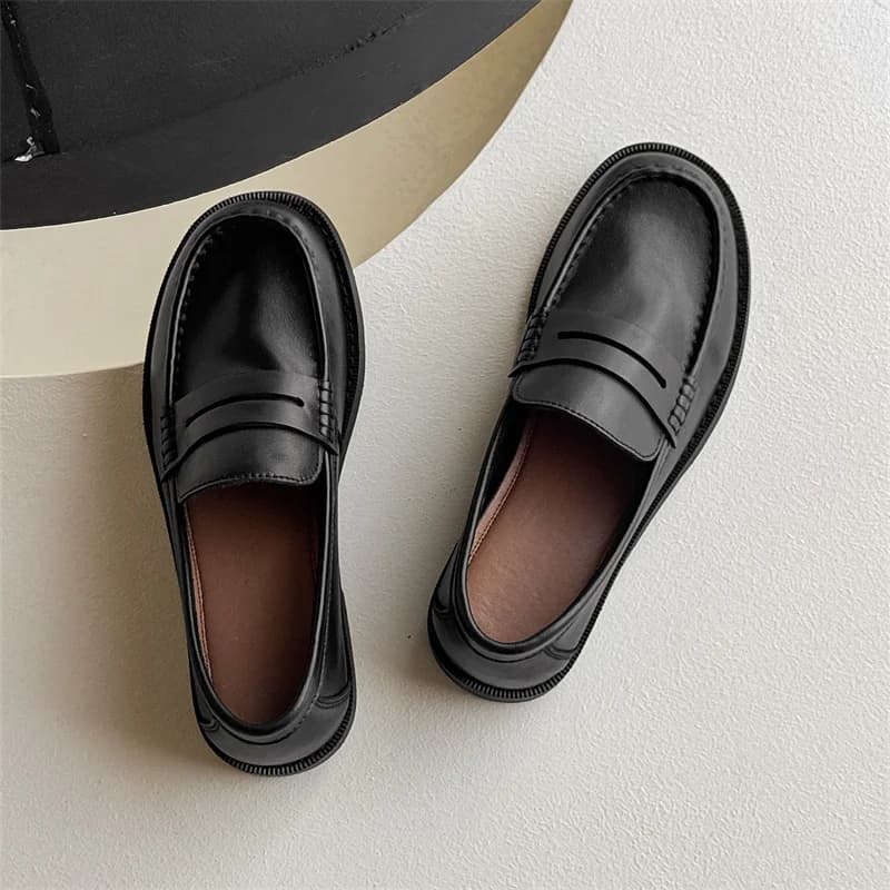 Scarpe da uomo Campo con punta tonda, slip-on, in pelle bovina nera vintage, comode, casual, alla moda, con tacco basso e suola in gomma.