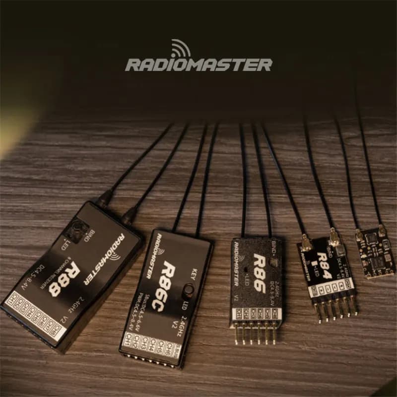 Ricevitore Radiomaster R81 R84 R86C R88 V2 2.4G 4CH-8CH compatibile FRSKY D8
