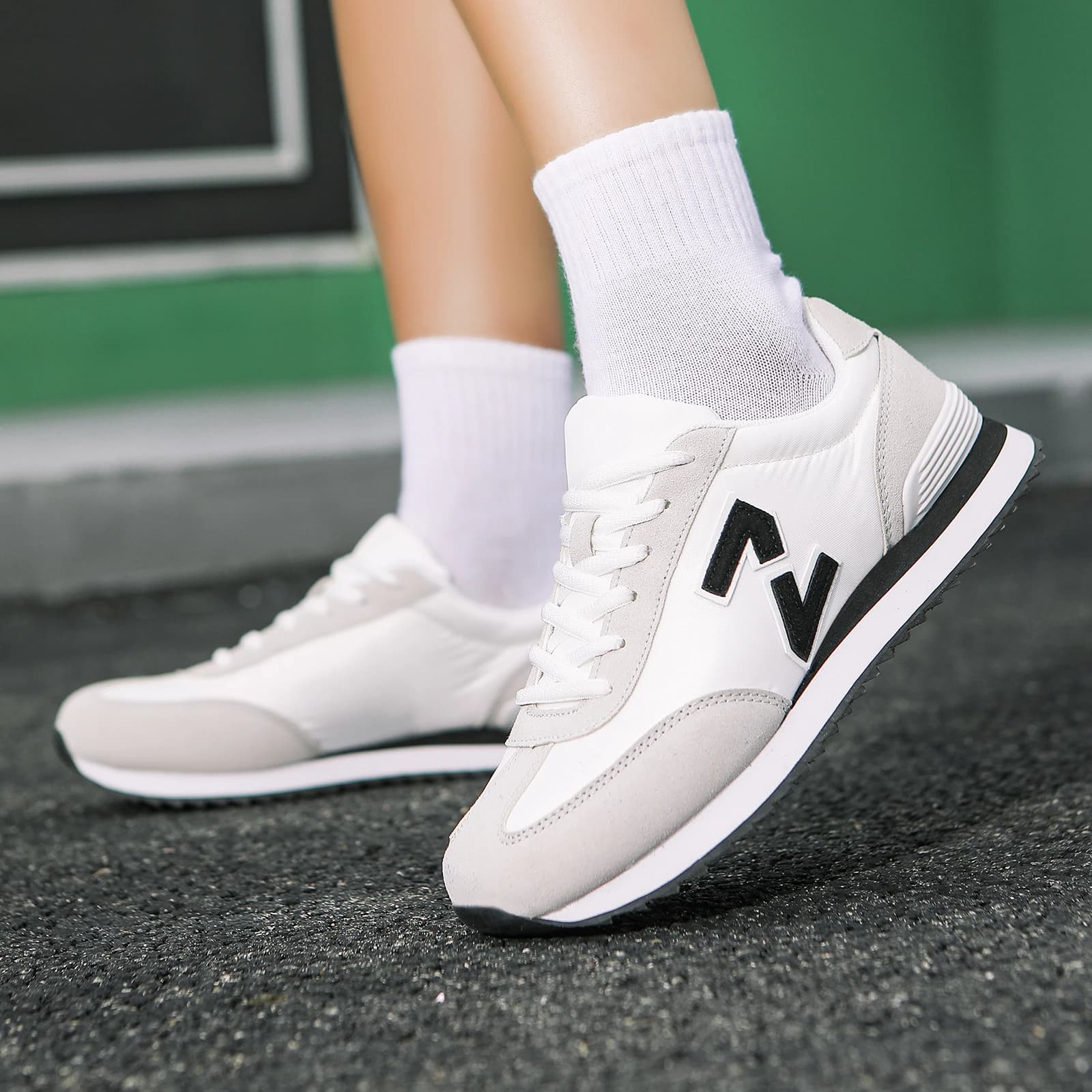 Men's Retro Yellow Sneakers Oxford Cloth Upper Cow Suede EVA Rubber Sole Non-Slip Breathable Casual Walking Shoes Sports Footwea