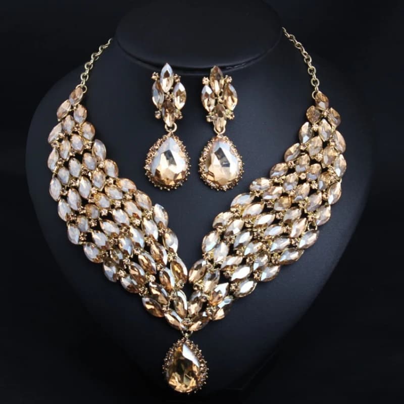 Set di gioielli per orecchini con collana di strass in cristallo di lusso per le donne Commercio all'ingrosso di gioielli da sposa per feste di compleanno