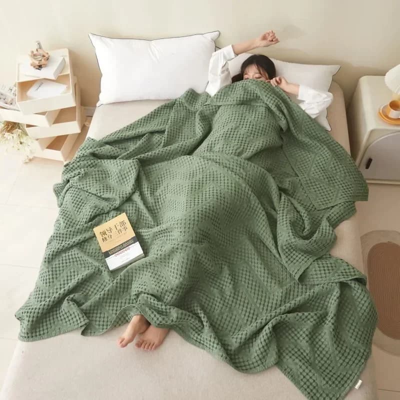 Xinjiang Cotton Moisture Absorbent and Breathable New Class A Cotton Hollow Gauze Summer Quilt Towel Quilt