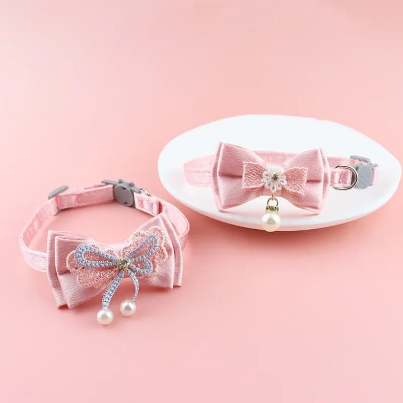 Collare per animali domestici Fiocco in pizzo rosa Perline appese Girocollo per gatti Campana Forniture per cani per gatti Accessori per animali Accessori per cani Prodotti per cani e gatti