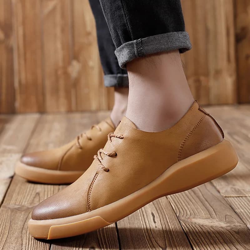 2025 nuovi uomini scarpe in pelle casual fatti a mano morbidi scarpe da ginnastica da uomo design piatto scarpe da uomo mocassini scarpe casual da passeggio