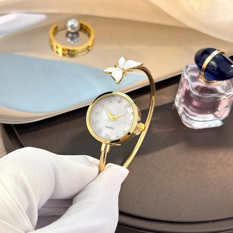 Girls' Fashion Bracelet Watch Minimalist Style Drip Oil Craft Butterfly Shaped Women's Quartz Watch