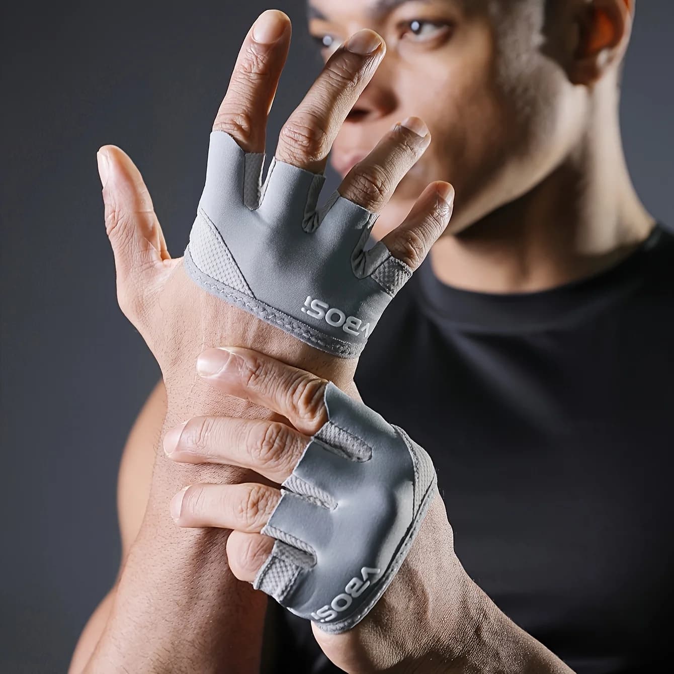 2026 Men's and Women's Anti-slip Gloves, Breathable and Anti-Sudorable Sports Gloves, Suitable for Fitness and Weight Lifting