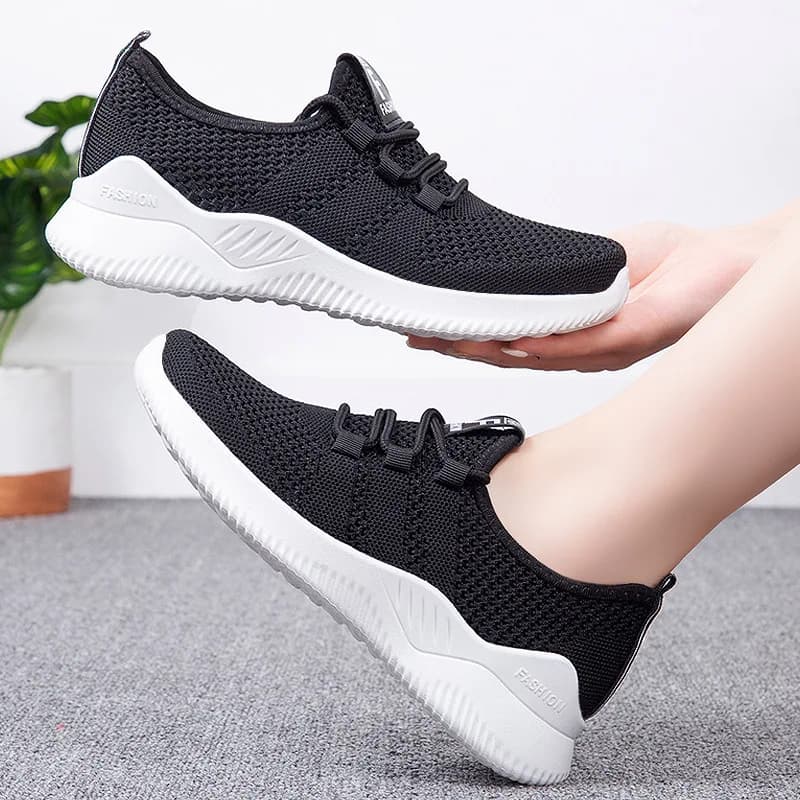2025 Scarpe da corsa sportive da donna Air Mesh traspirante da passeggio Sneakers da donna comode scarpe da ginnastica casual alla moda Chaussure Femme