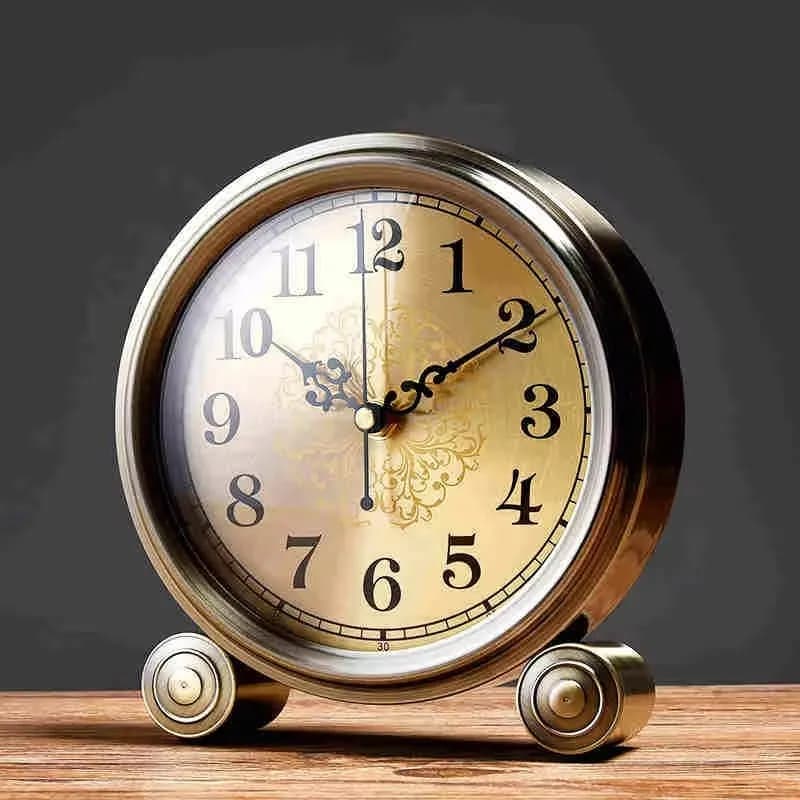 20X19X5.5CM Orologio da tavolo a pendolo meccanico creativo per la casa europea Orologio da tavolo in metallo per soggiorno migliorato