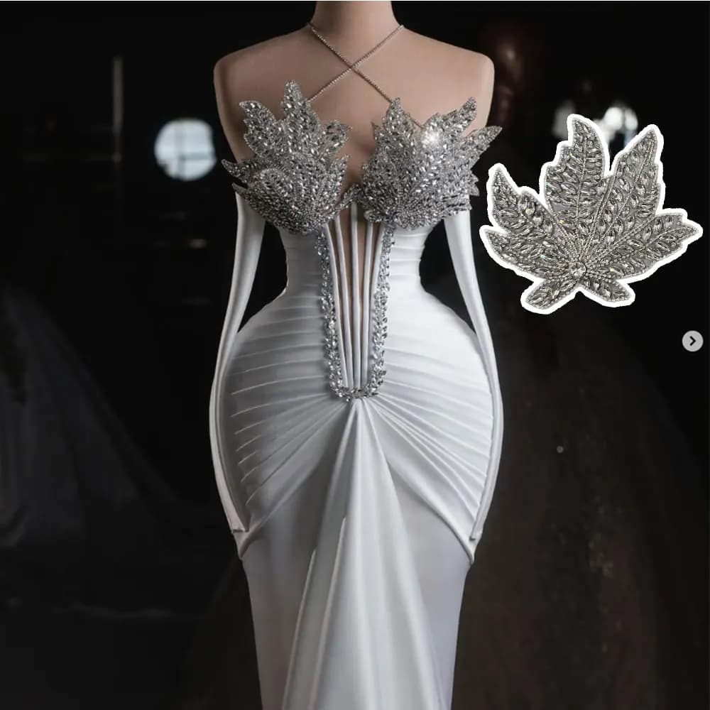 Componenti fai-da-te della serie adesiva con perline di strass alla moda per abbigliamento e accessori per borse
