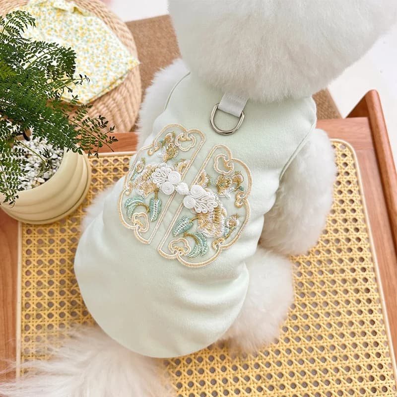 Nuovi vestiti primaverili ed estivi per cani e gatti cinesi, gilet ricamato con fibbia in stile cinese per Teddy Bear