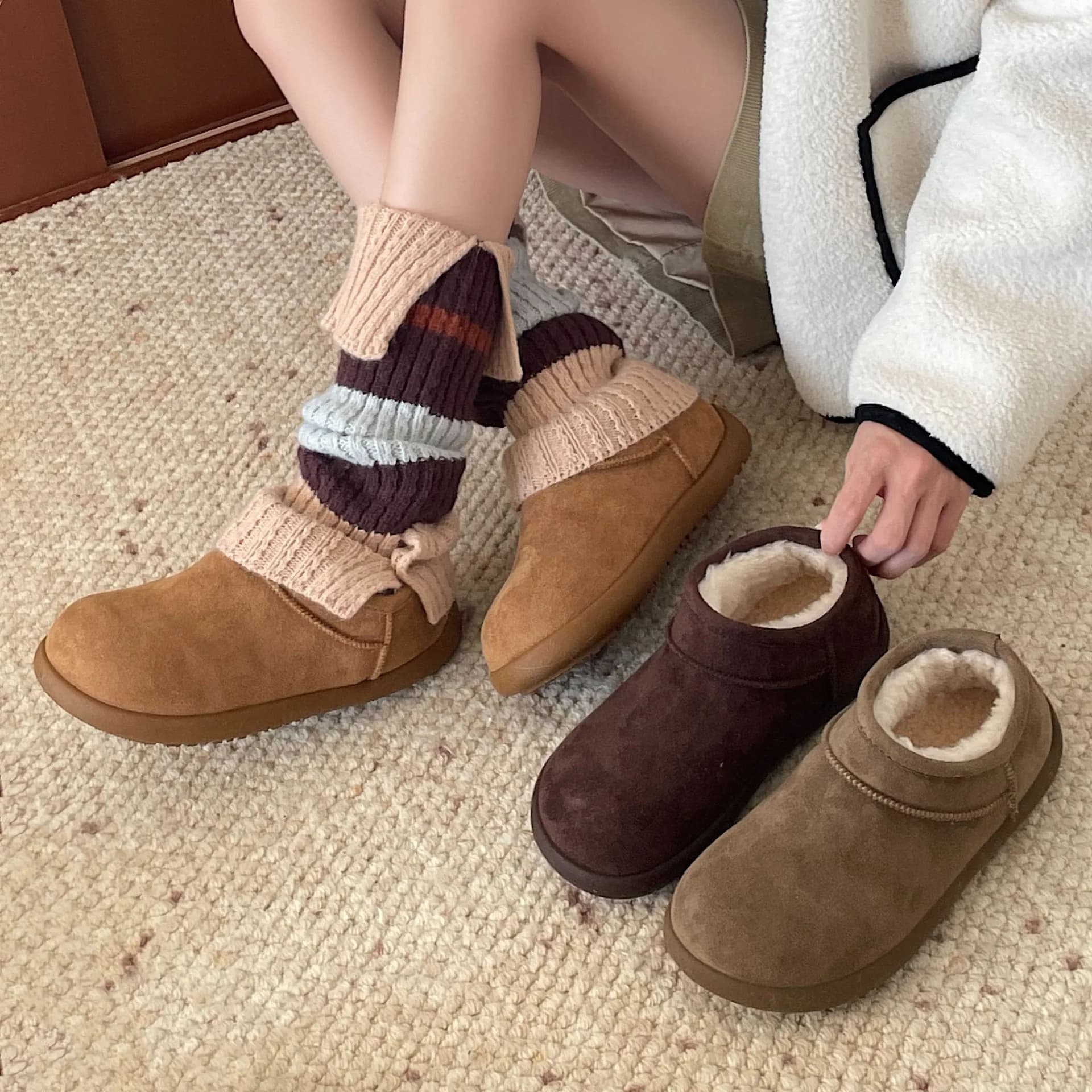 Women's Winter Snow Boots Thickened Warm Fleece Lined Bread Booties Waterproof Casual Short Tube Rubber Outsole Boots