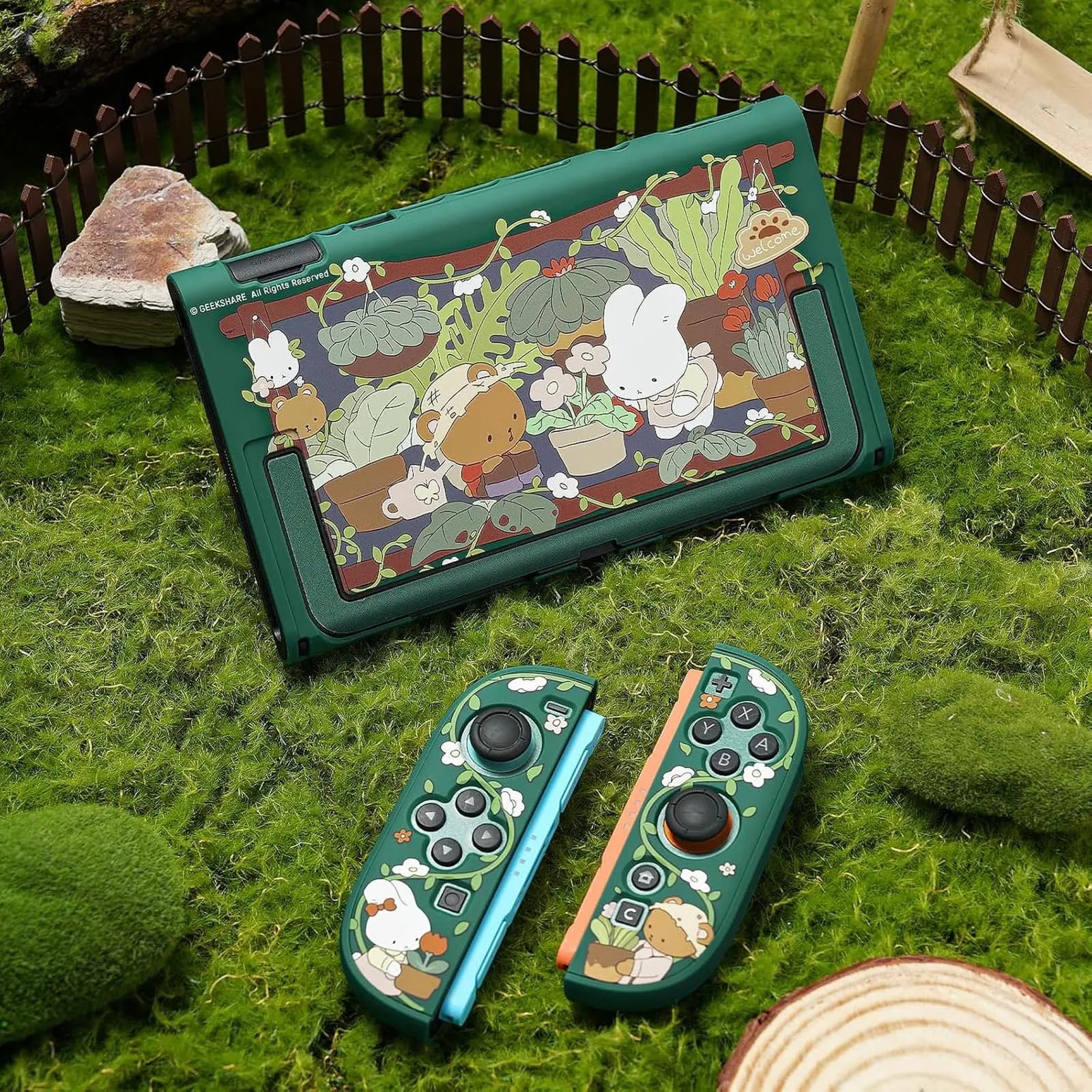 GeekShare Bunny Garden Custodia Protettiva Compatibile con Switch 2, Cover Sottile a Cartone Animato Kawaii per Switch 2025