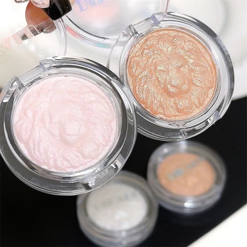 DIKALU Moonlight White Highlighter Palette Shimmer Diamond High-gloss Brighten Contour Cosmetico naturale a lunga durata per il trucco del viso