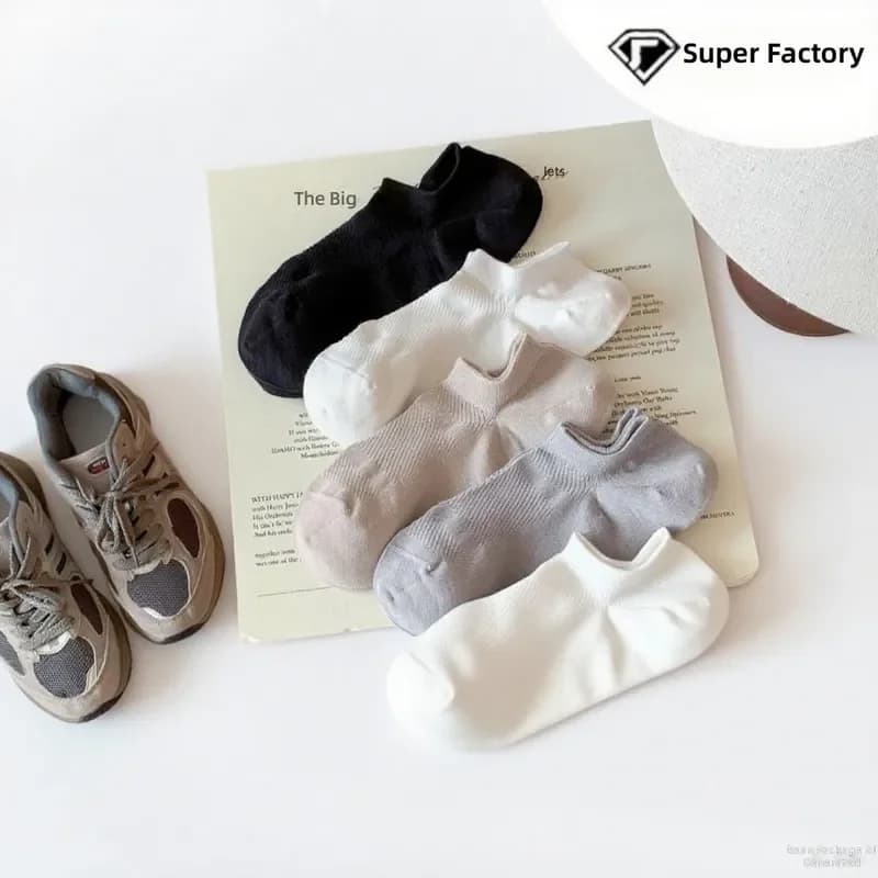 2026 Men's Summer Boat Socks Thin Mesh Solid Color Invisible Breathable Casual Socks with Heel Silicone