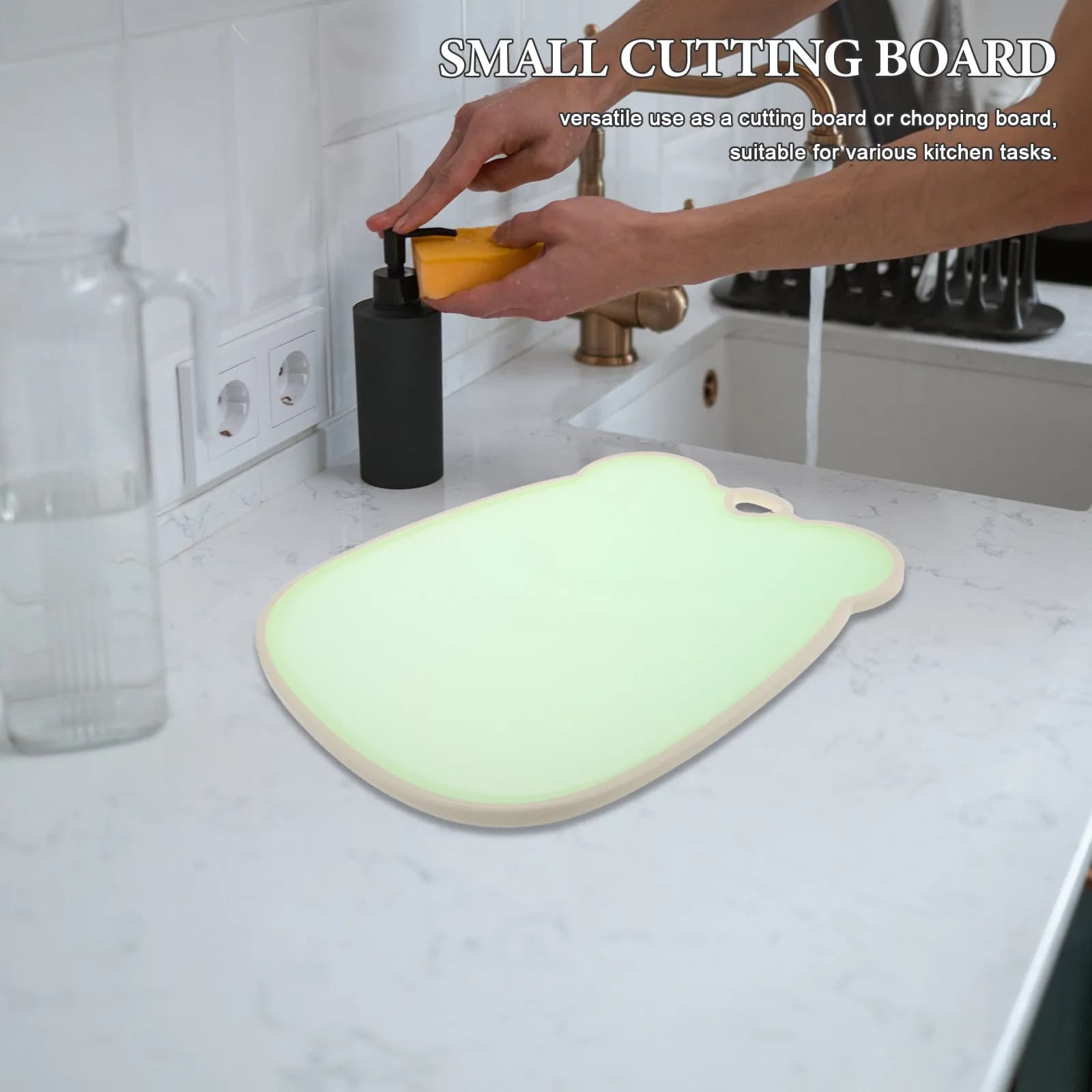Small Portable Tablets for Preparation Children's Foods, Kitchen Use, Design Cute Anti-slip, Plastic Tablets for Fruit and Vegetables for Children
