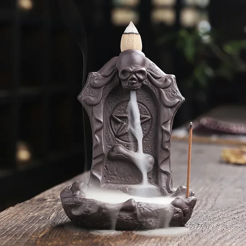 Creativo teschio argilla viola cascata bruciatore di incenso regali di Halloween decorazioni per la casa porta bastoncini di incenso incensiere in ceramica artigianato