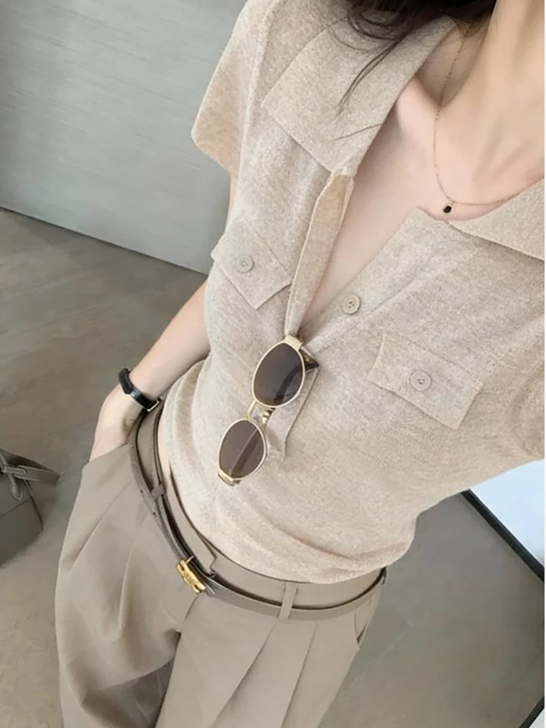 Slim Fit Knitted Short Sleeve V-Neck T-Shirt Women's Summer Fashionable Shirt Proper Shoulder Top Korean Style Commute