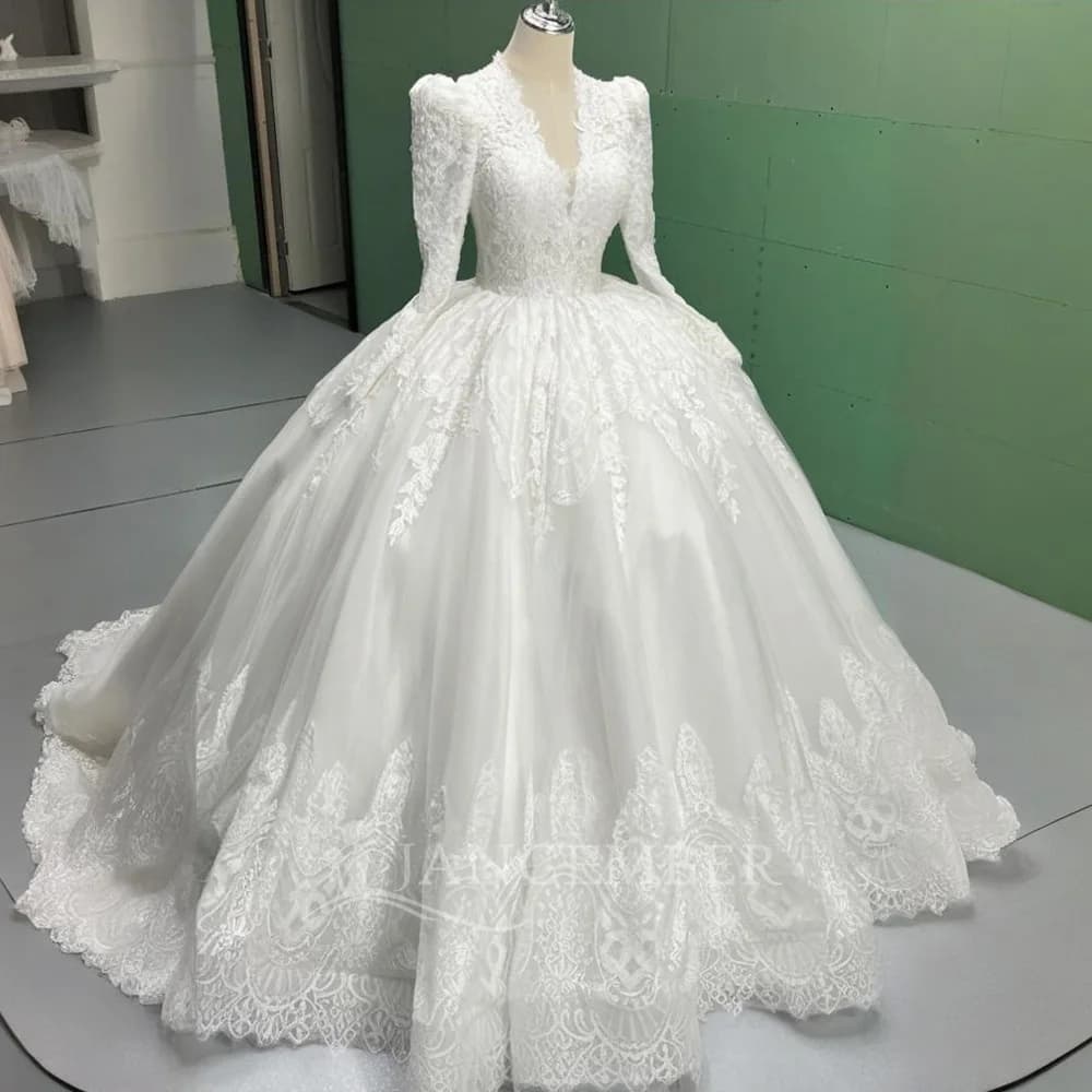 Abito da sposa da spiaggia personalizzato a prezzi accessibili Design popolare Abito da ballo principessa in organza con scollo a V Abito da sposa Vestido de novia 2025