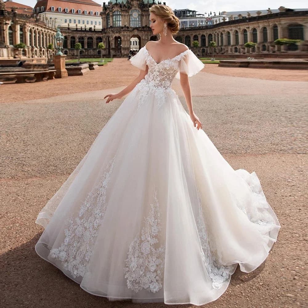 Flavinke Lace Wedding Dress with V Neckline Customized With Straps Bridal Dress with Flowers Long Wedding Dress with Rhinestone Wedding Dresses