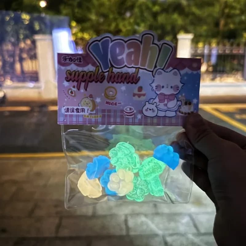 Artiglio di gatto luminoso Squishy Spremere Giocattoli per bambini Morbido e carino Zampa di gatto Rimbalzo lento Pizzico Giocattolo di decompressione Ragazzi Ragazze Regali per bambini