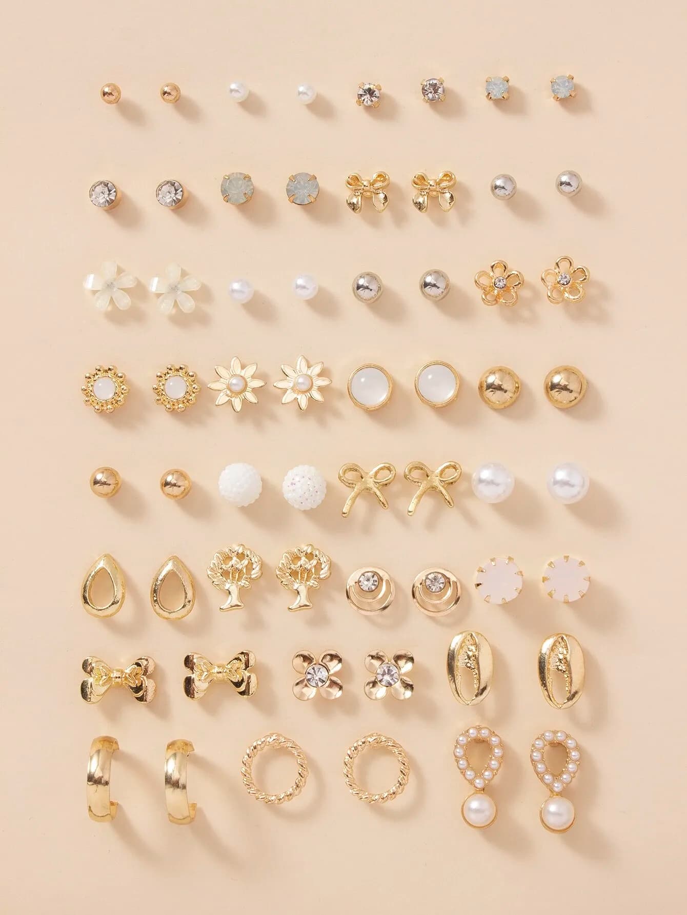 30 pairs of assorted earrings with flower designs, bows and pearls for woman, perfect gift for mom or Valentine's Day