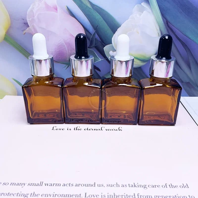 Bottiglie di profumo con contagocce in vetro trasparente piatto da 15 ml con pipetta in vetro per essenza siero CBD olio da massaggio campione da viaggio contenitore vuoto