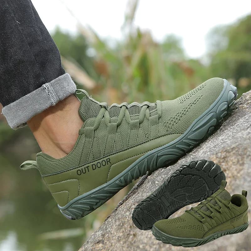 Men Hiking Shoes Breathable Mesh Wide Toe Barefoot Shoes Outdoor Wear-Resistant Climbing Shoes Men Rubber Sole Trekking Sneakers