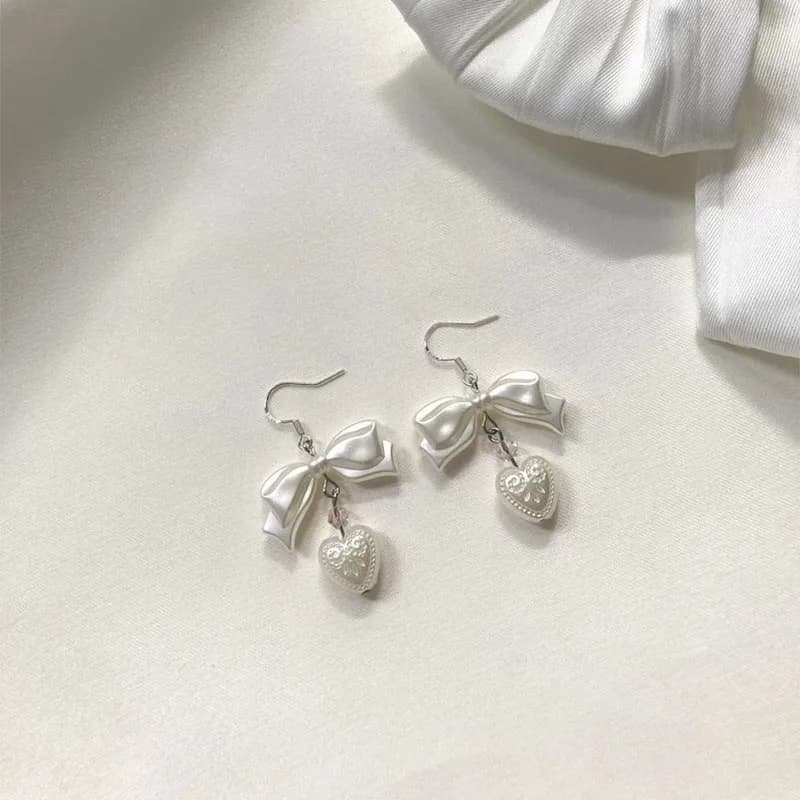 Earrings Coquette with heart and bow of pearls | Jewelry Princess | earrings of beads