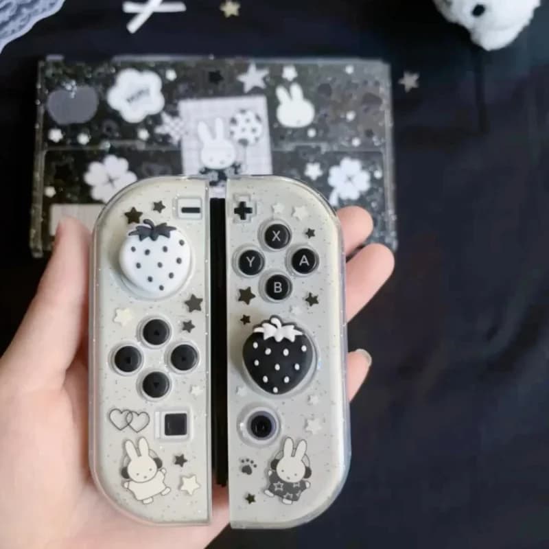 Disponibile: Custodia Protettiva Co-Branded Miffy per Nintendo Switch OLED NS NS2 LITE con Copertura Impugnatura Glitterata Trasparente Nera Bianca - Regalo