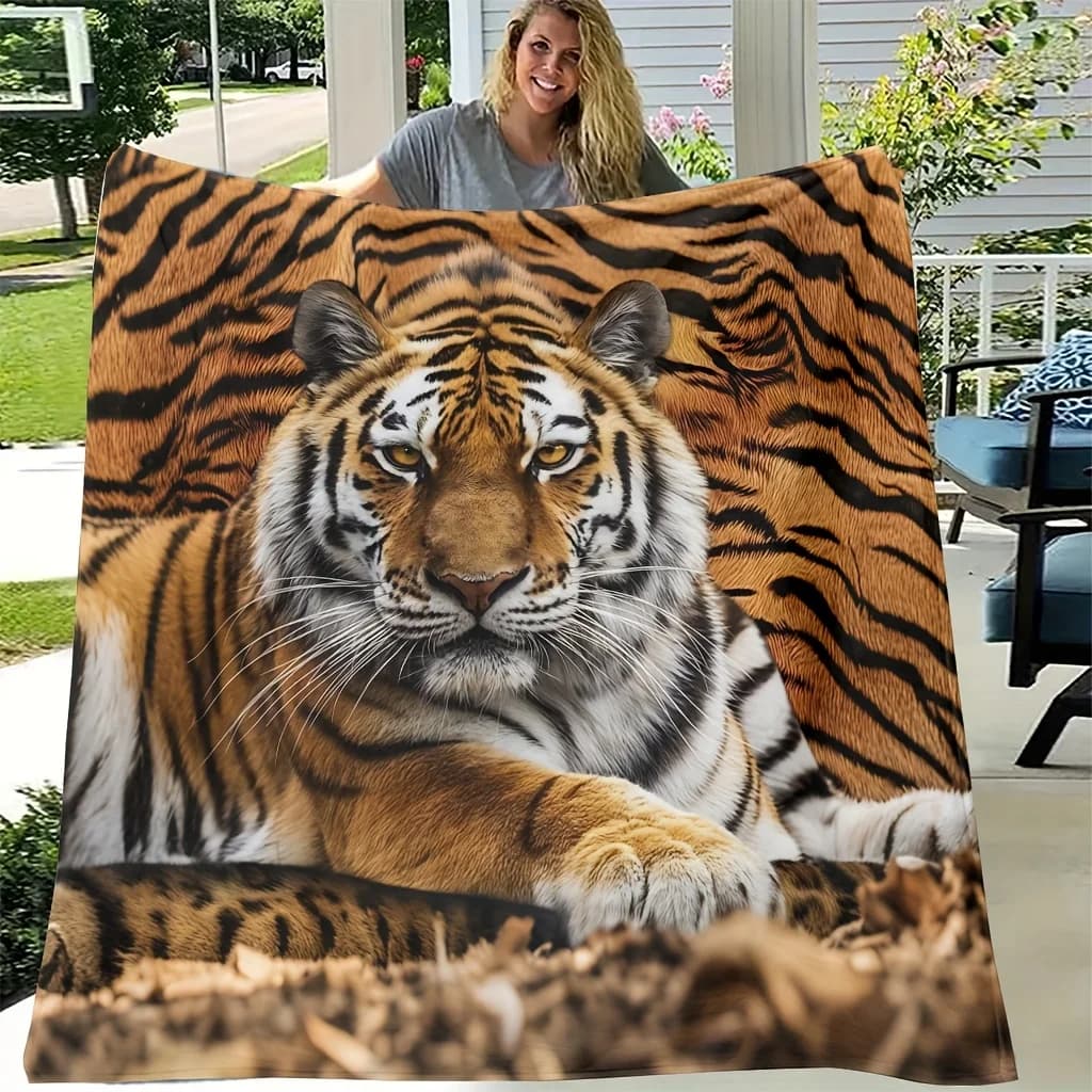 Tiger Fleece Blanket Realistic Animal Print Throw Soft Warm All Season Bedding Home Decor Gift for Wildlife Lovers