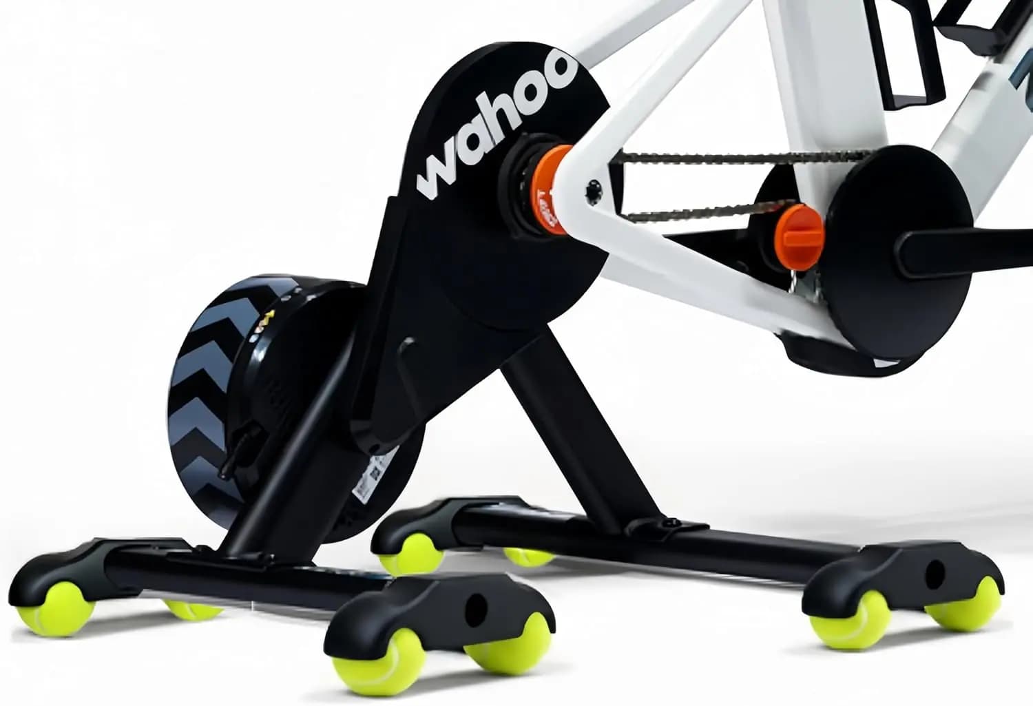Kit da 4 piedini stabilizzatori e 8 palline da tennis per cyclette indoor - Stabilizza, Silenzia, Eleva