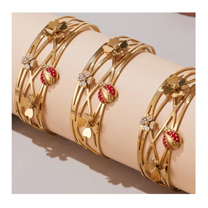 Bracciale Aperto a Tre Strati in Acciaio Inossidabile Seattle con Tartaruga e Stella Marina in Zircone, Gioiello Semplice e di Tendenza