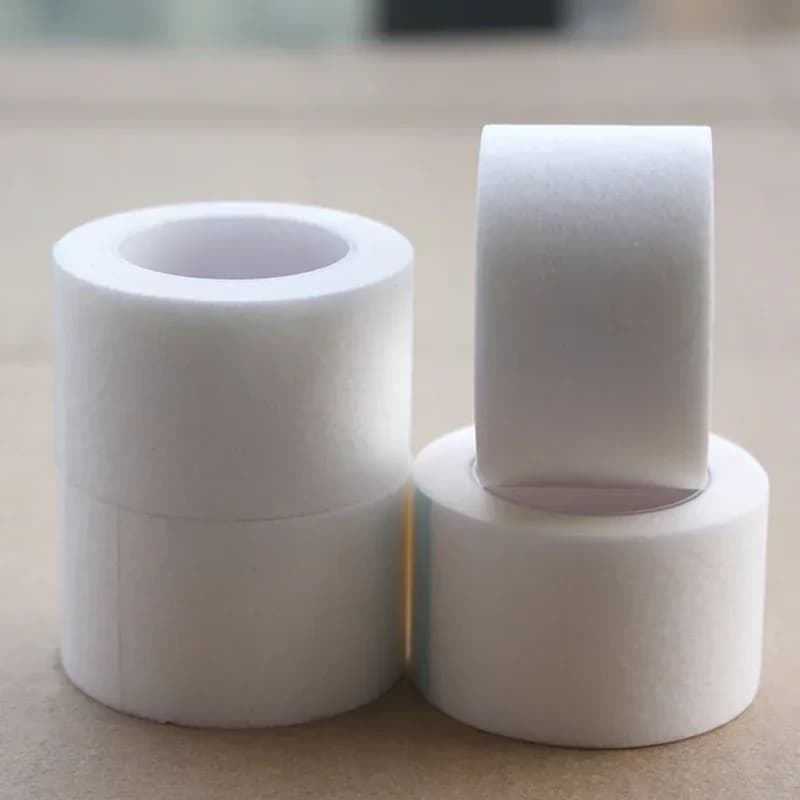 Nastro medico trasparente Nastro traspirante Cura delle ferite 1,25 cm 2,5 cm 5 cm Ampie disponibili Kit di pronto soccorso di marca di qualità 900 cm L