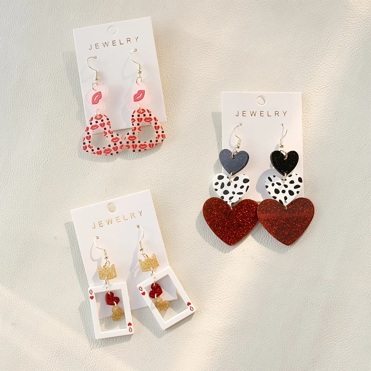 1 pair of hip hop cute Valentine's Day red long love acrylic pendant earrings ladies music festival party gift