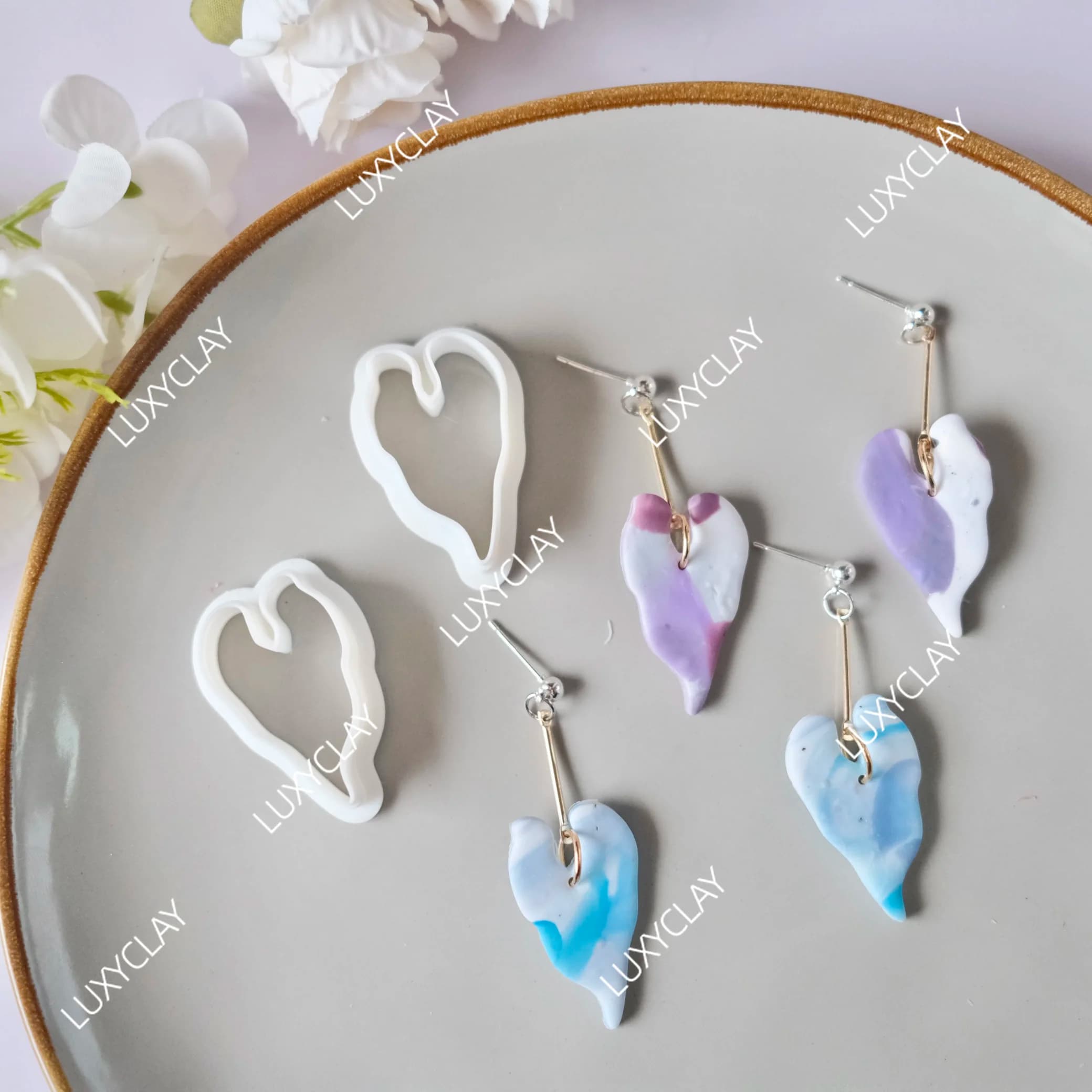2pcs Hollow Leaves Shape Polymer Clay Cutters Set for Jewelry & Earrings Making, Abstract Leaf Clay Cutting Molds