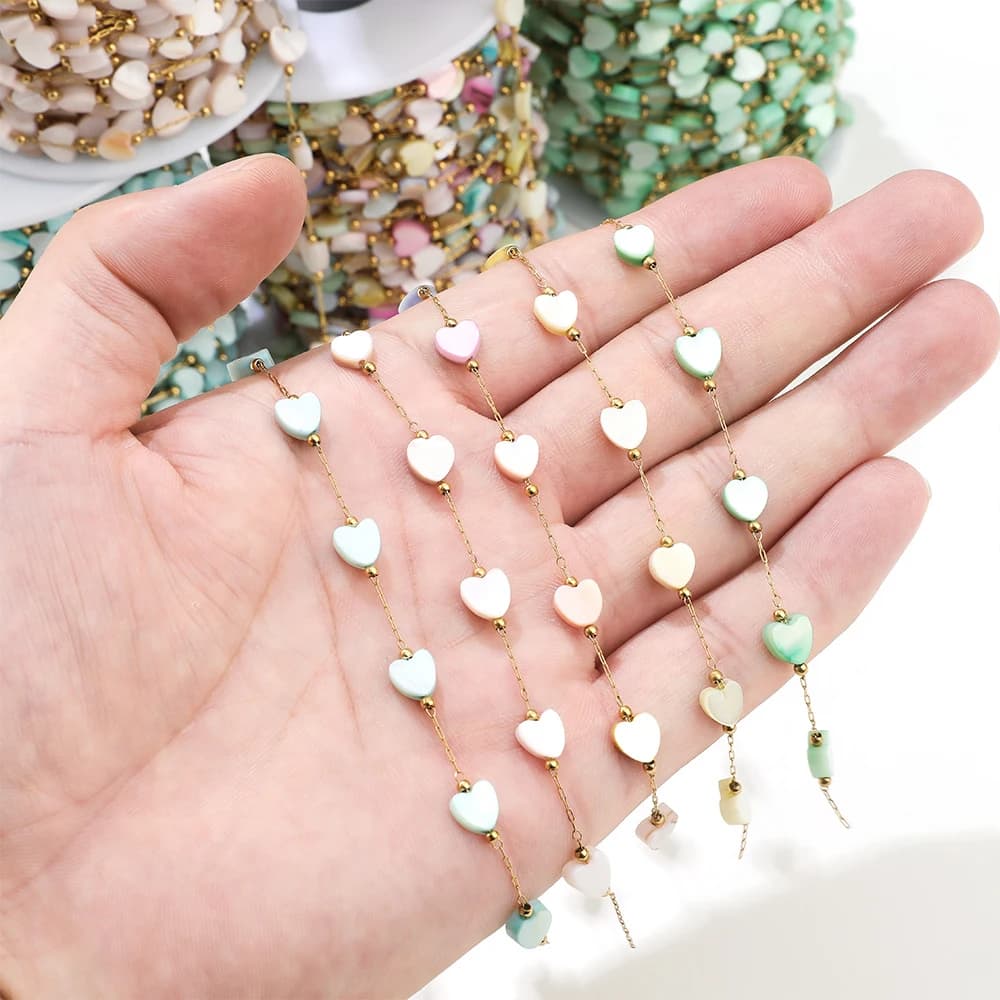 Catene di conchiglie colorate a forma di cuore d'amore in acciaio inossidabile da 1 metro per collane fai da te alla moda, braccialetti, materiali per gioielli