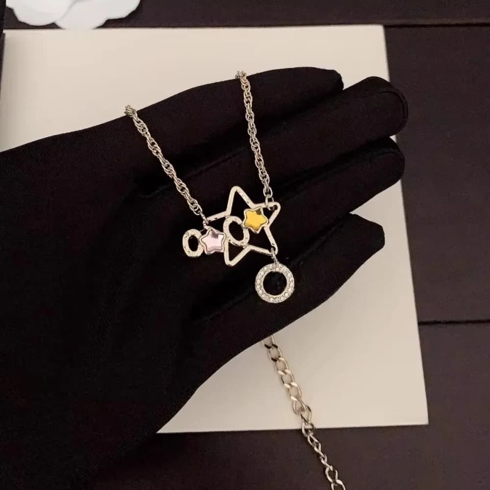 Brand new pentagram cable necklace with star luxury light and elegant and charming, fashionable and versatile