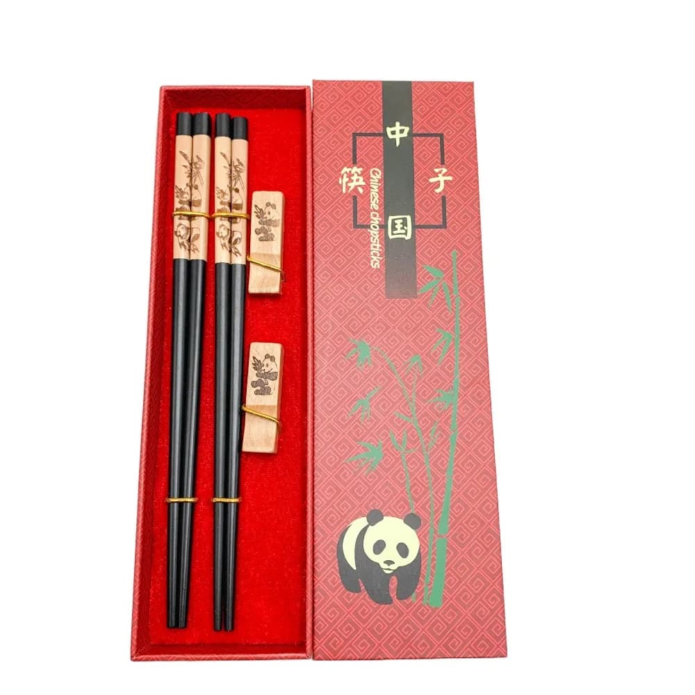 Set Regalo di 2 Paia di Bacchette con Poggia Bacchette a Forma di Panda, Bacchette Cinesi in Legno Naturale Antiscivolo con Incisione Laser, Bacchette per Sushi