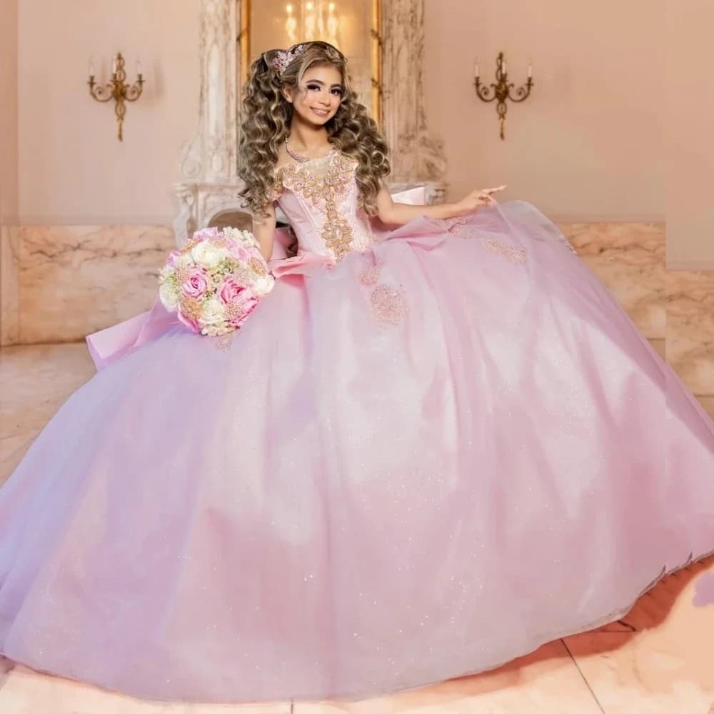 Abiti Quinceanera Charro rosa Abito da ballo con spalle scoperte Cristalli Abiti messicani dolci 16 15 Anos personalizzati