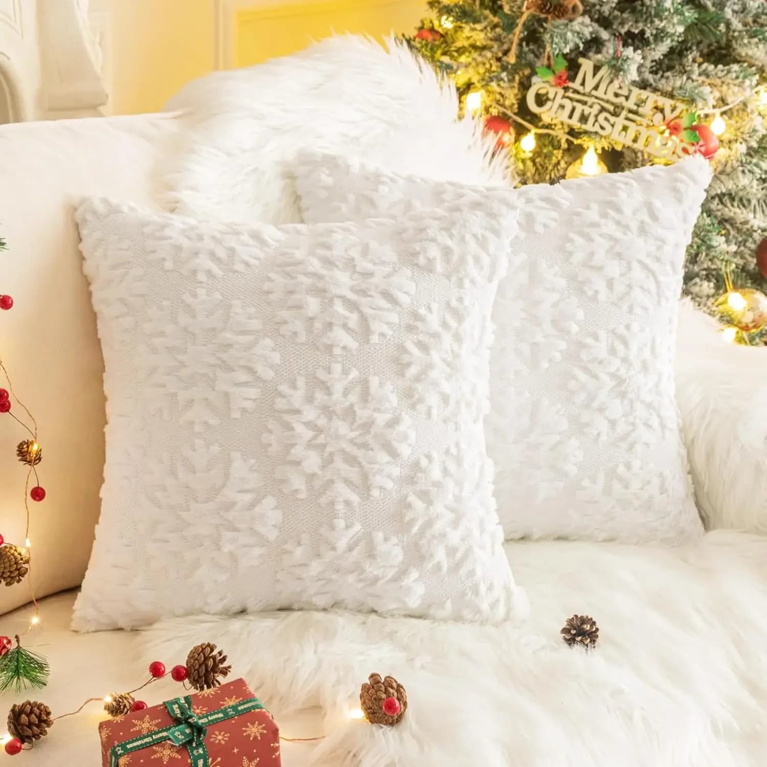 Fodere per cuscini natalizi a fiocco di neve 45x45CM in morbida pelliccia sintetica bianca, decorazioni natalizie per divano, cuscini decorativi invernali per le feste