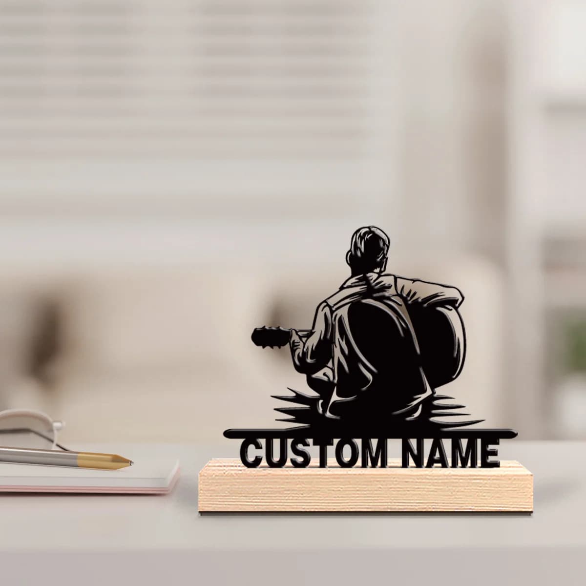 Decorazione da Tavolo in Metallo Personalizzata per Chitarrista con Base in Legno, Stile Rustico per Casa e Giardino