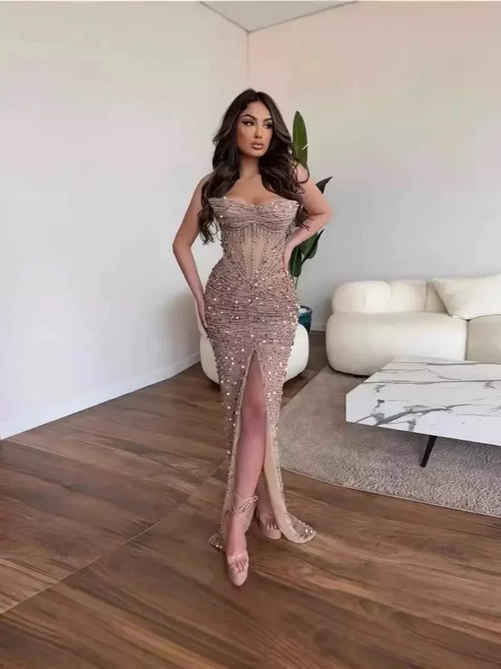 Lussuoso abito da ballo con perline scintillanti a sirena scintillante Abito da sera sexy per occasioni formali con spacco senza spalline 2026 personalizzato