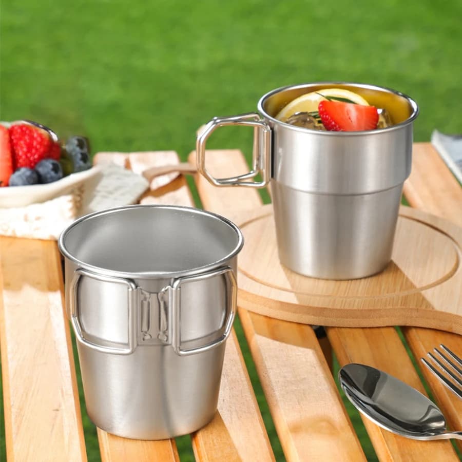Manico pieghevole Birra Bicchiere da vino Bevanda in acciaio inossidabile Caffè al latte Tazza da viaggio Bicchieri da esterno per campeggio picnic