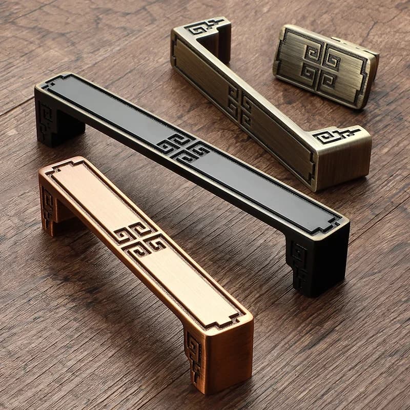 Nuova maniglia cinese moderna semplice maniglia per cassetto in rame antico Maniglia per porta dell'armadio europeo hardware per mobili