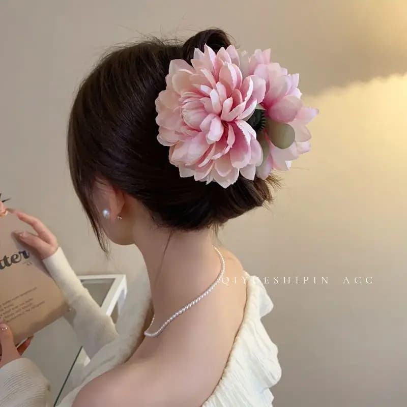 Delle donne 2026 Nuova Testa Del Fiore Clip di Capelli di Modo di Kawaii Loto Artiglio Dei Capelli Posteriore Cucchiaio di Squalo Clip Delle Ragazze Copricapo Accessori Per Capelli
