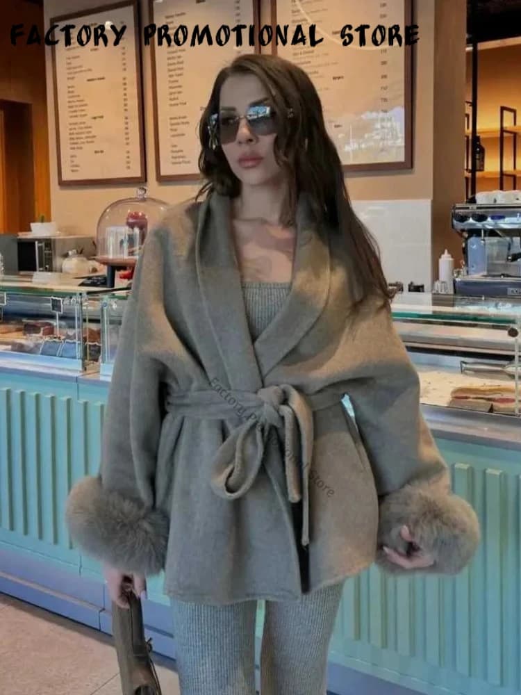 Elegant Fur Cuffs Wool Coat Soft Wool Winter with Natural Fur Trim Wool Jacket Minimalist Warm Outerwear Fashion Wear Feminine