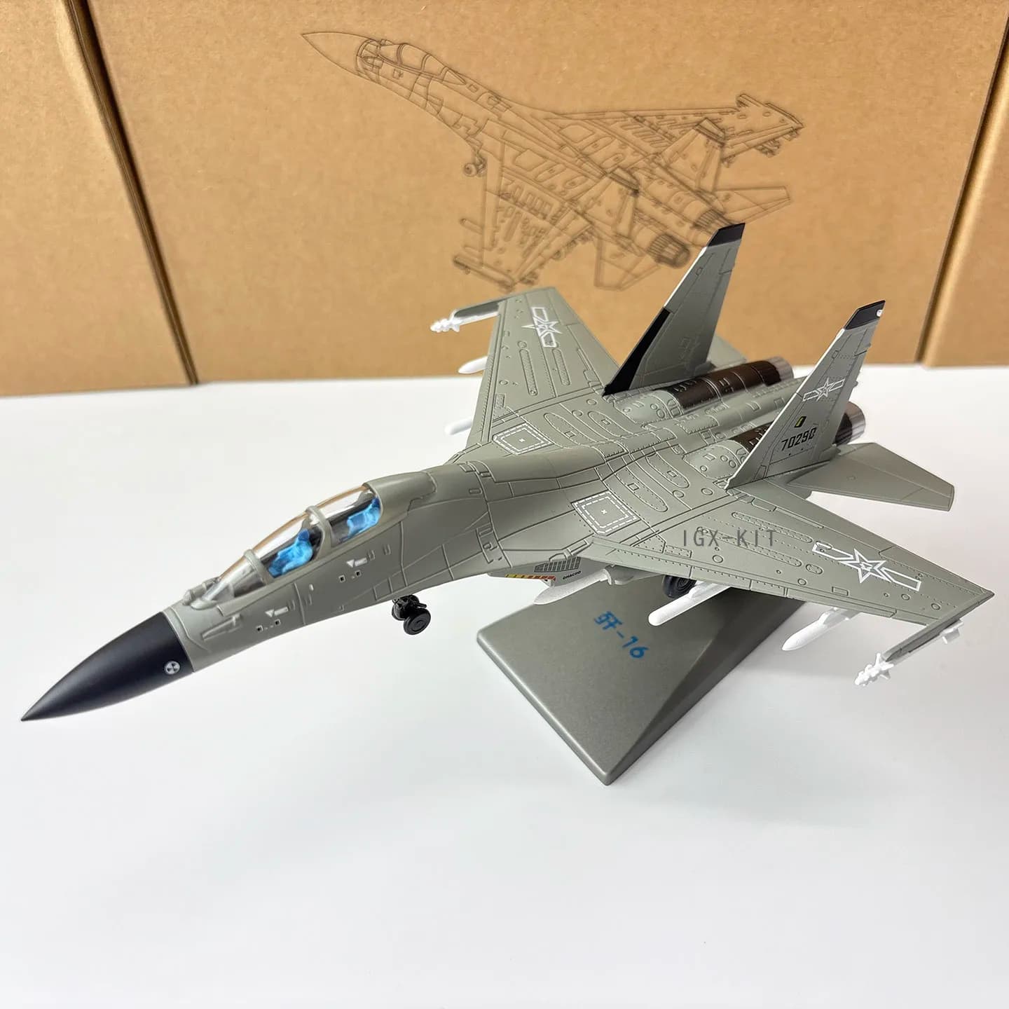 Scala 1:100 China Air Force J16 Lega militare Simulazione Modello di aereo Prodotto finito Decorazione Collezione di souvenir Display