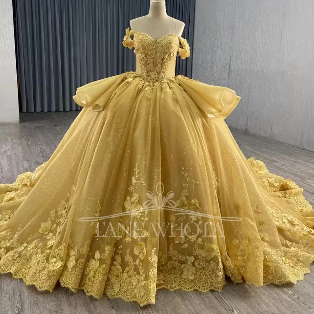 Abito da ballo Quinceanera dorato con scollo a cuore e spalle scoperte, con lacci sul retro, applicazioni di paillettes con perline ricamate per ragazze