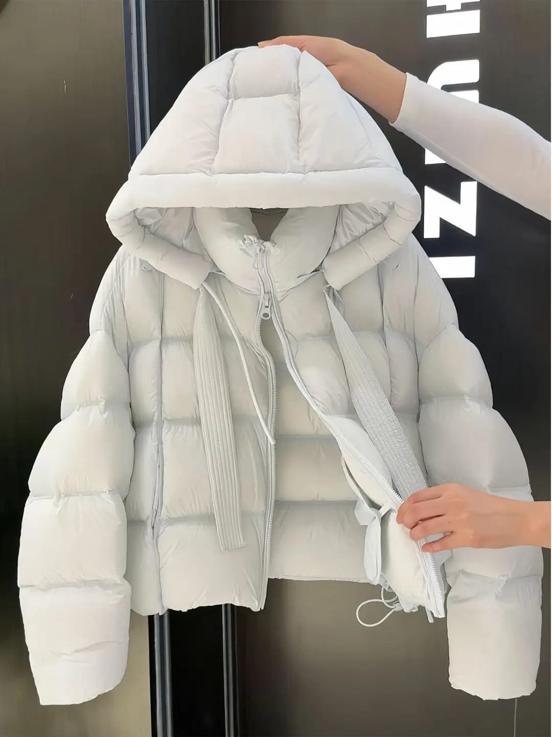Korean Style Thickened Short Bread Jacket Women's Double Zipper Hooded Cotton Coat Winter Warm Fluffy Collar Casual Fashion