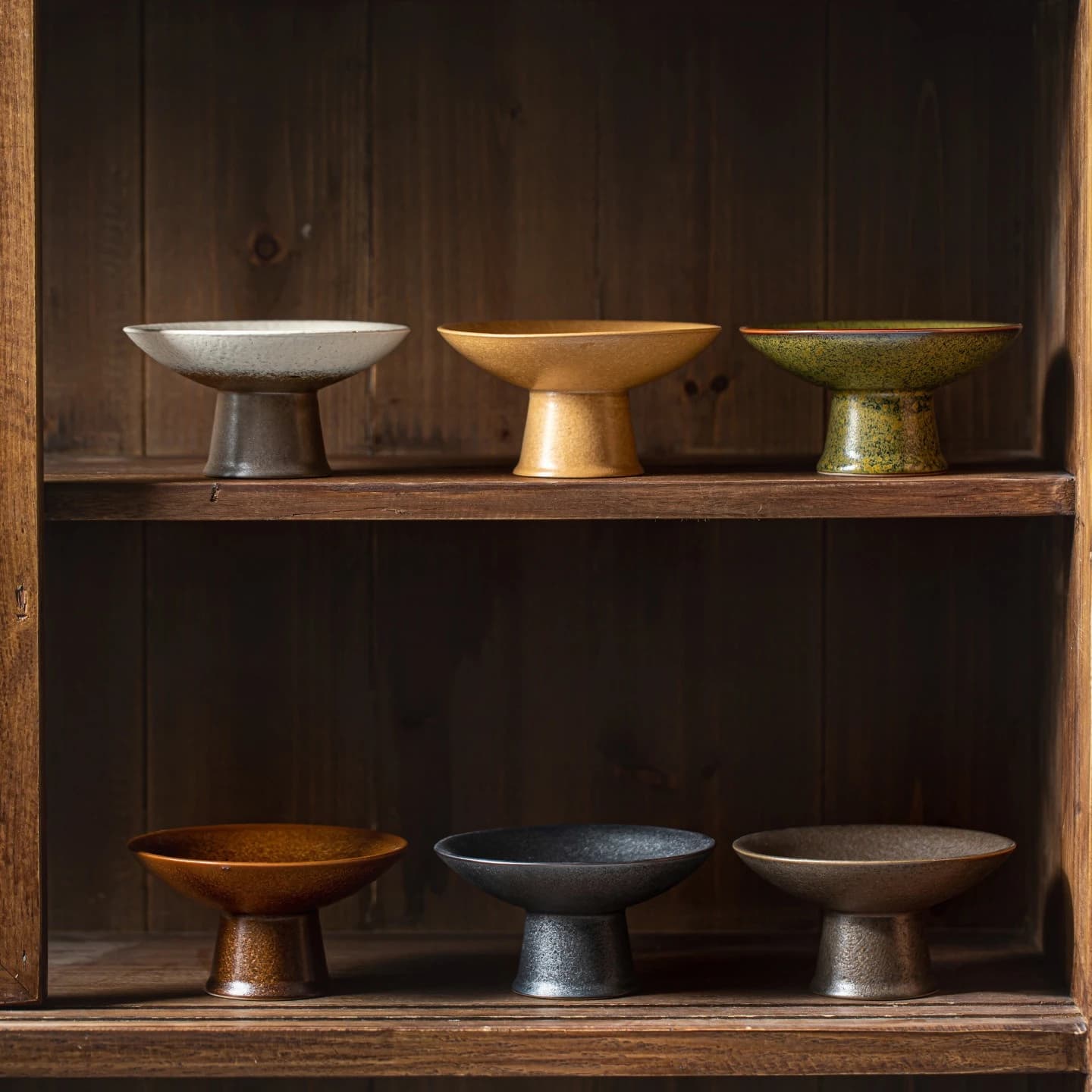 Chinese kiln-changed ceramic high-footed fruit tray, tea shop refreshment snack tray, household dried fruit high-footed tray