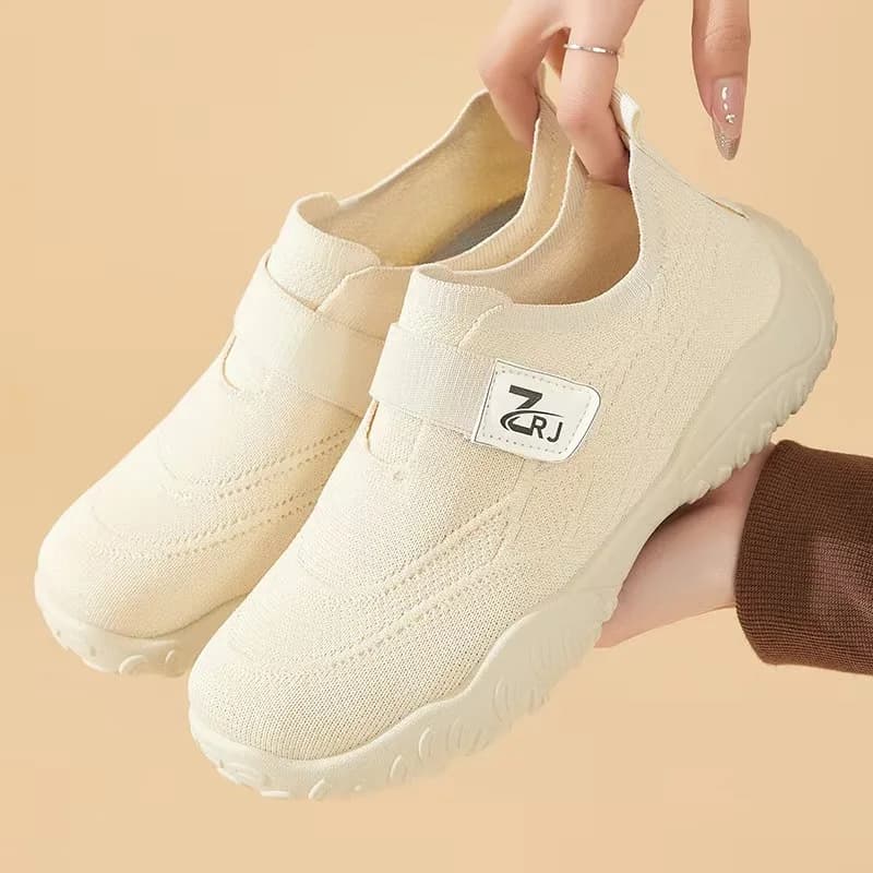 Le scarpe da donna con velcro primaverili sono leggere, traspiranti, antiscivolo, resistenti all'usura, comode, casual e adatte alle madri
